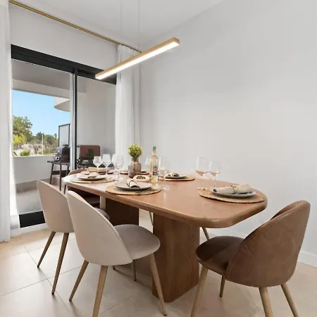 Aranya - Pool, Gym And Co-working Space Apartment *